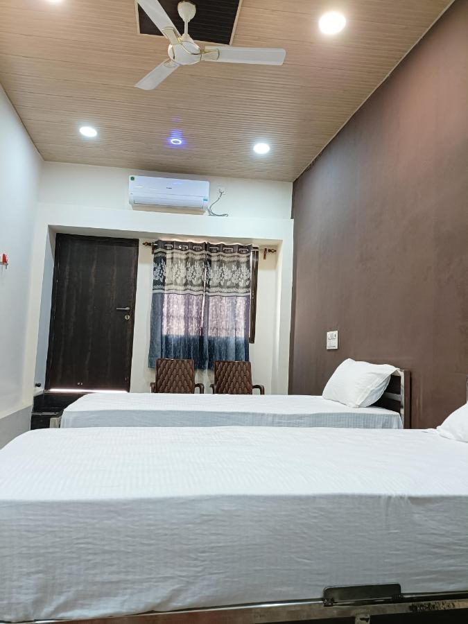 Hotel Royal Inn Satna Екстер'єр фото