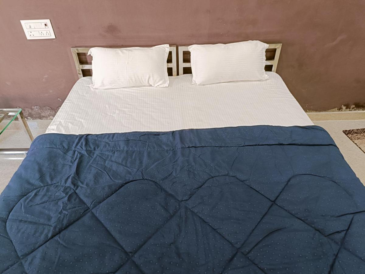 Hotel Royal Inn Satna Екстер'єр фото