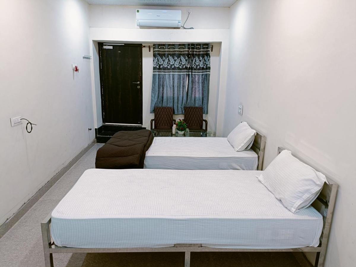 Hotel Royal Inn Satna Екстер'єр фото